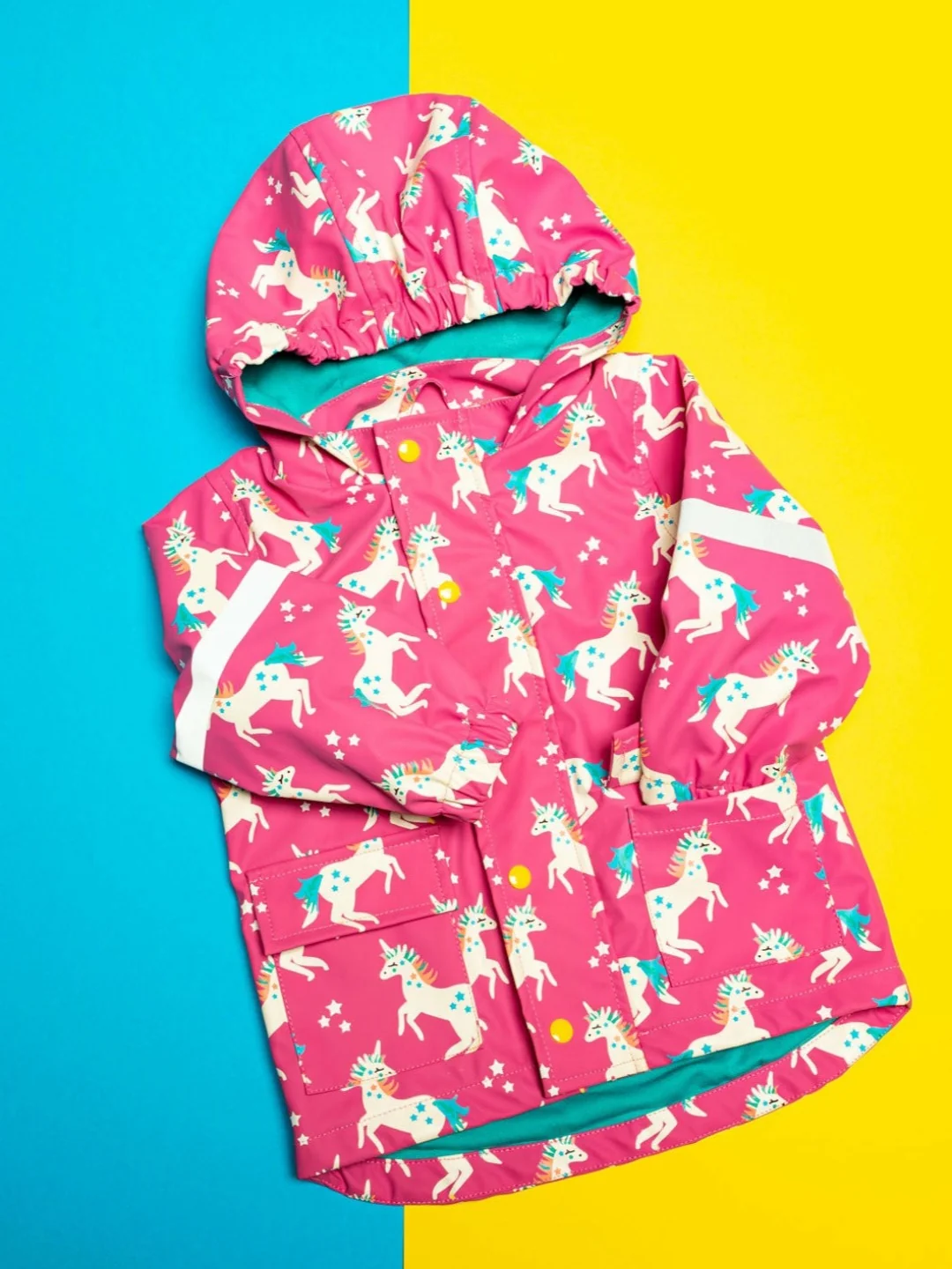Flying Unicorn Colour Changing Raincoat - Image 2