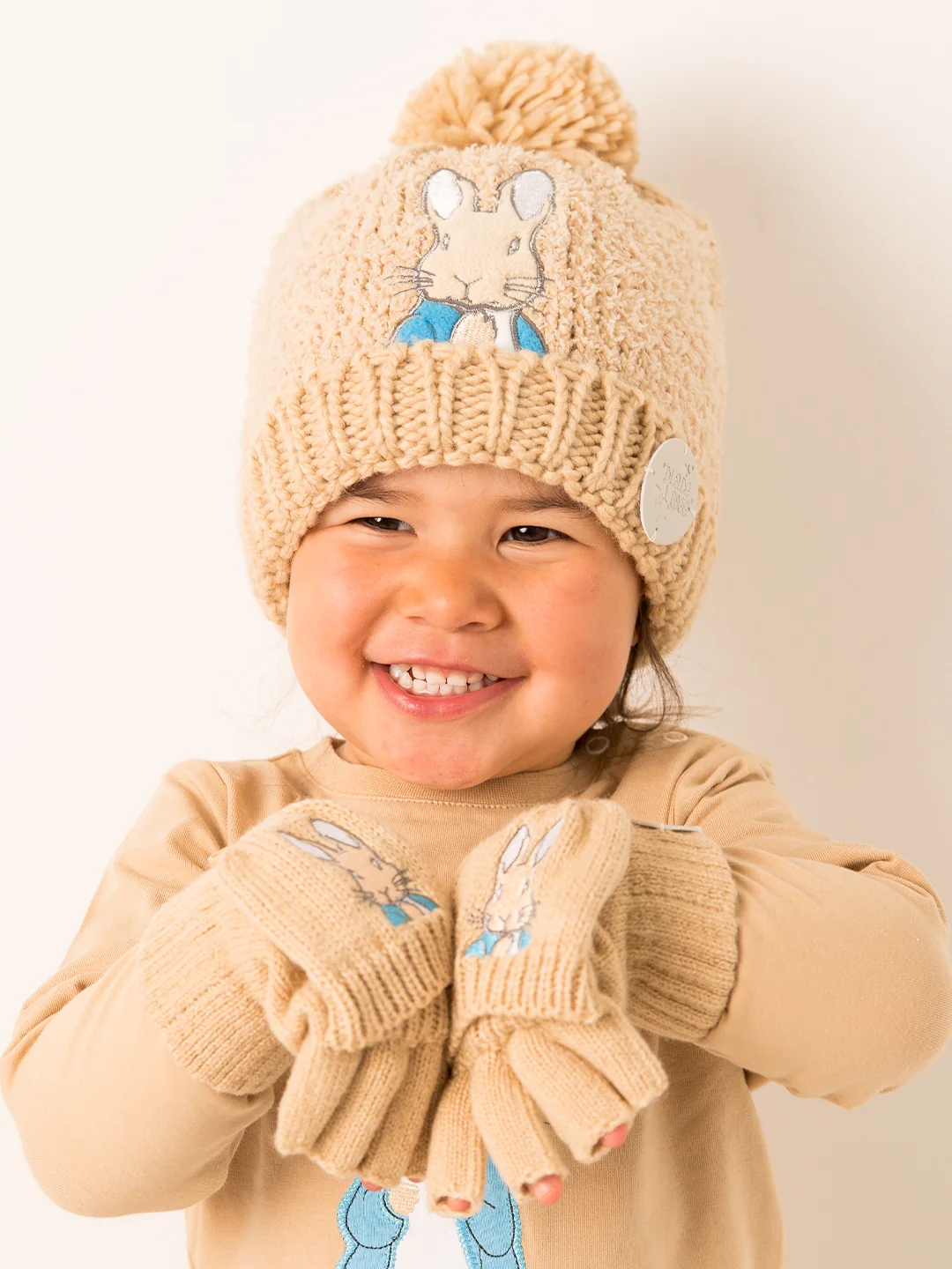 Peter Rabbit™ Mittens - Image 3